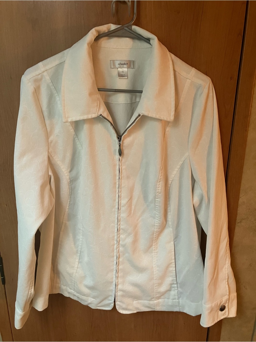 CJ Banks White Zip-Front Women's Jacket Corduroy Look with light pattern 1X